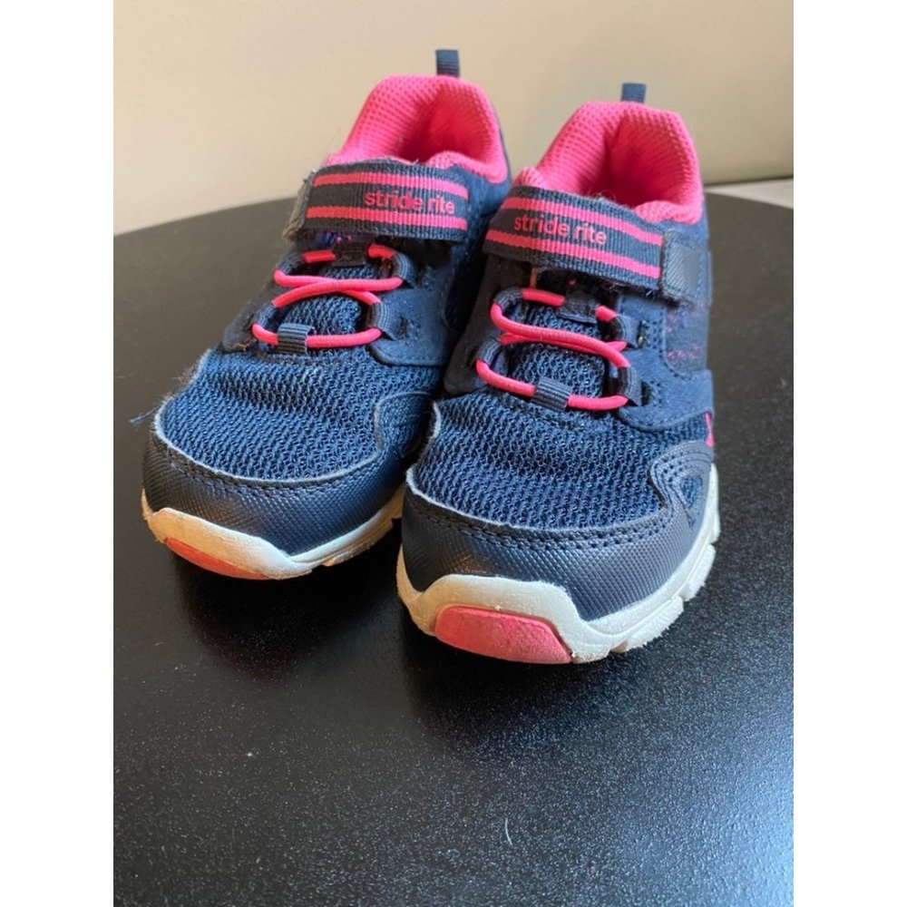 Girls Blue/Pink Sneakers size 10M Stride Rite Made 2 Play Taylor Girls' Sneakers